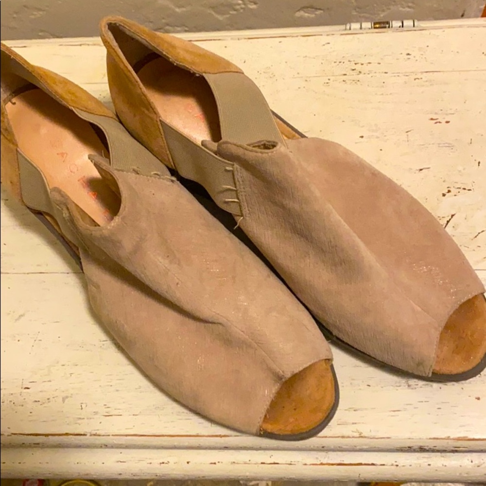 Sacha of London wedge sandals, size 9